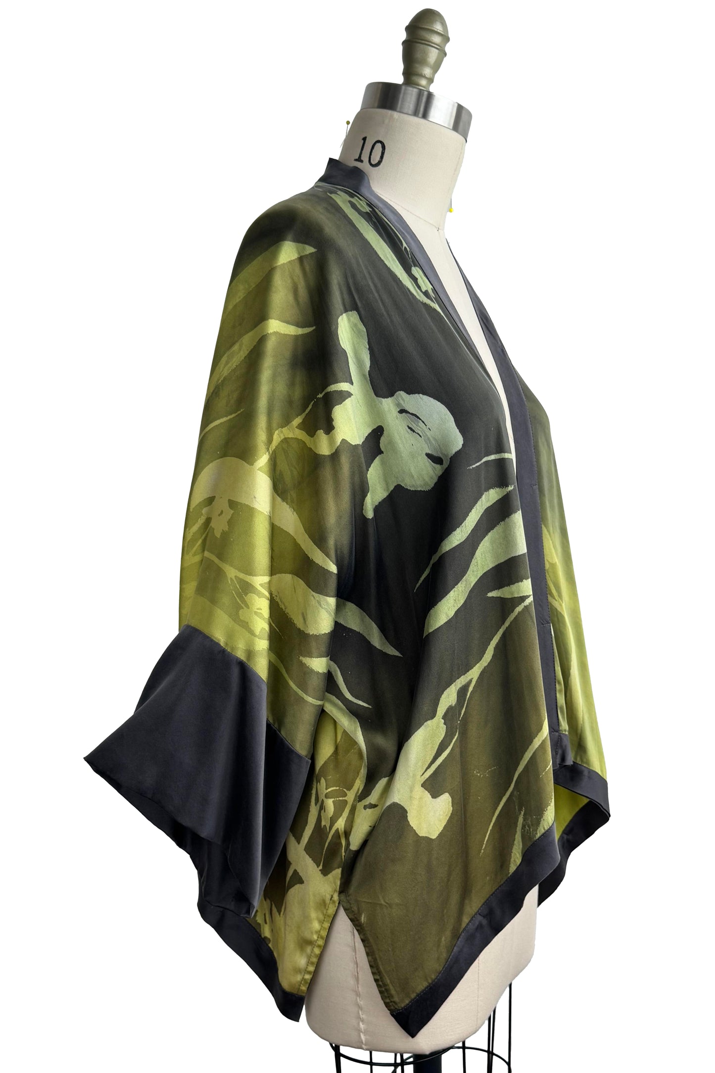 Lucianne Kimono - Silk Charmeuse Eucalyptus Print - Green