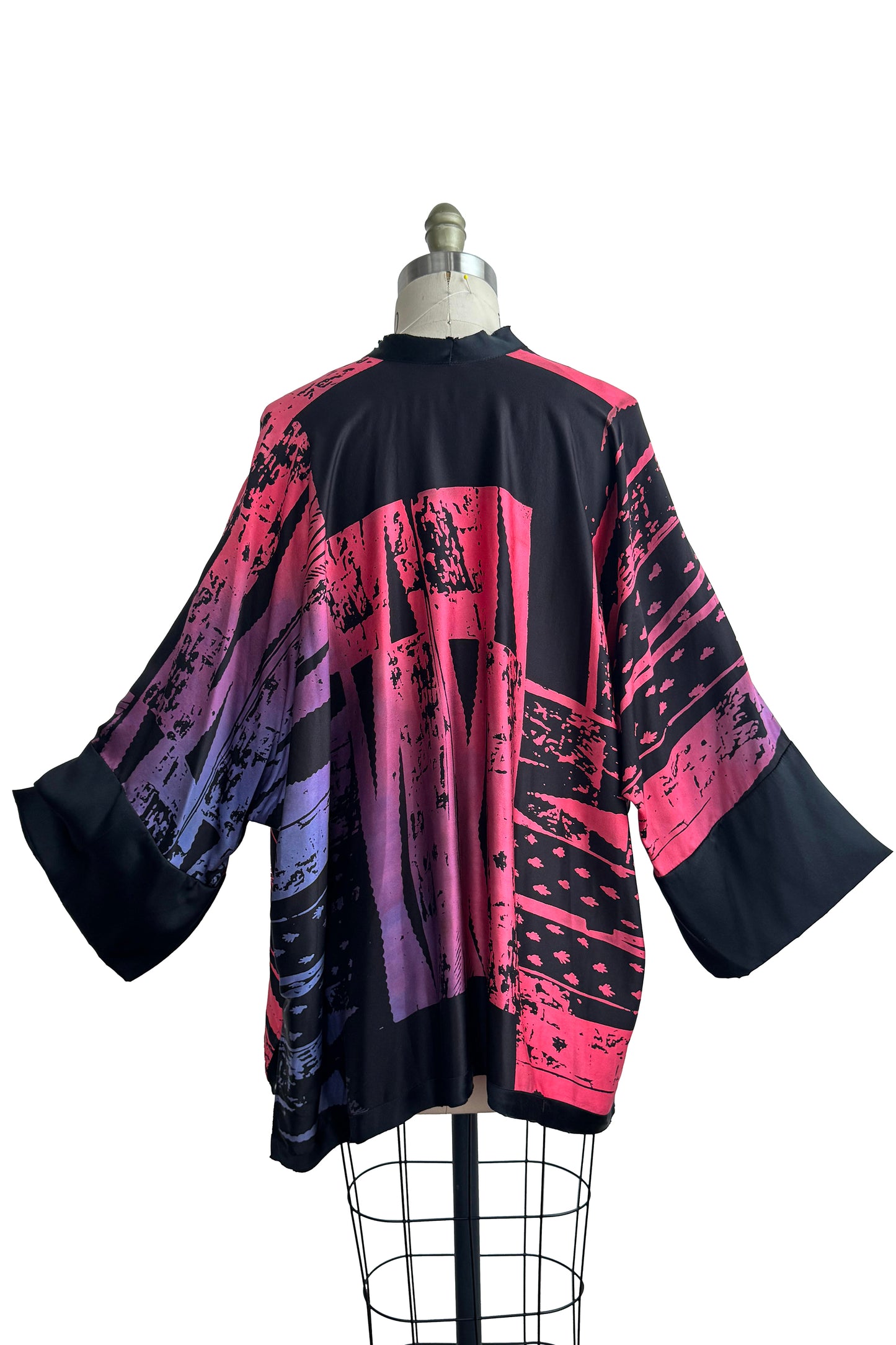 Lucianne Kimono - Silk Charmeuse Brass Print - Black, Pink & Purple