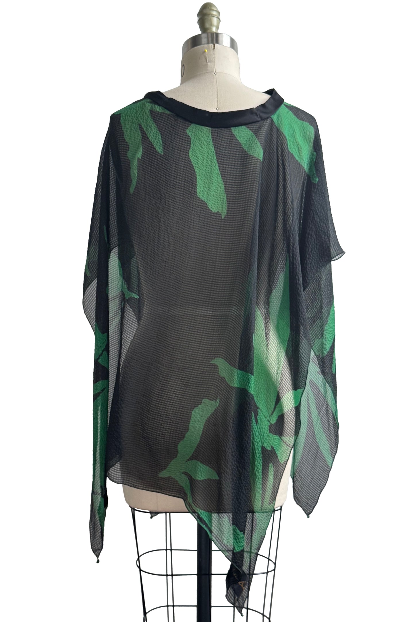 Seersucker Silk Poncho w/ Azalea Leaf Print - Black & Green