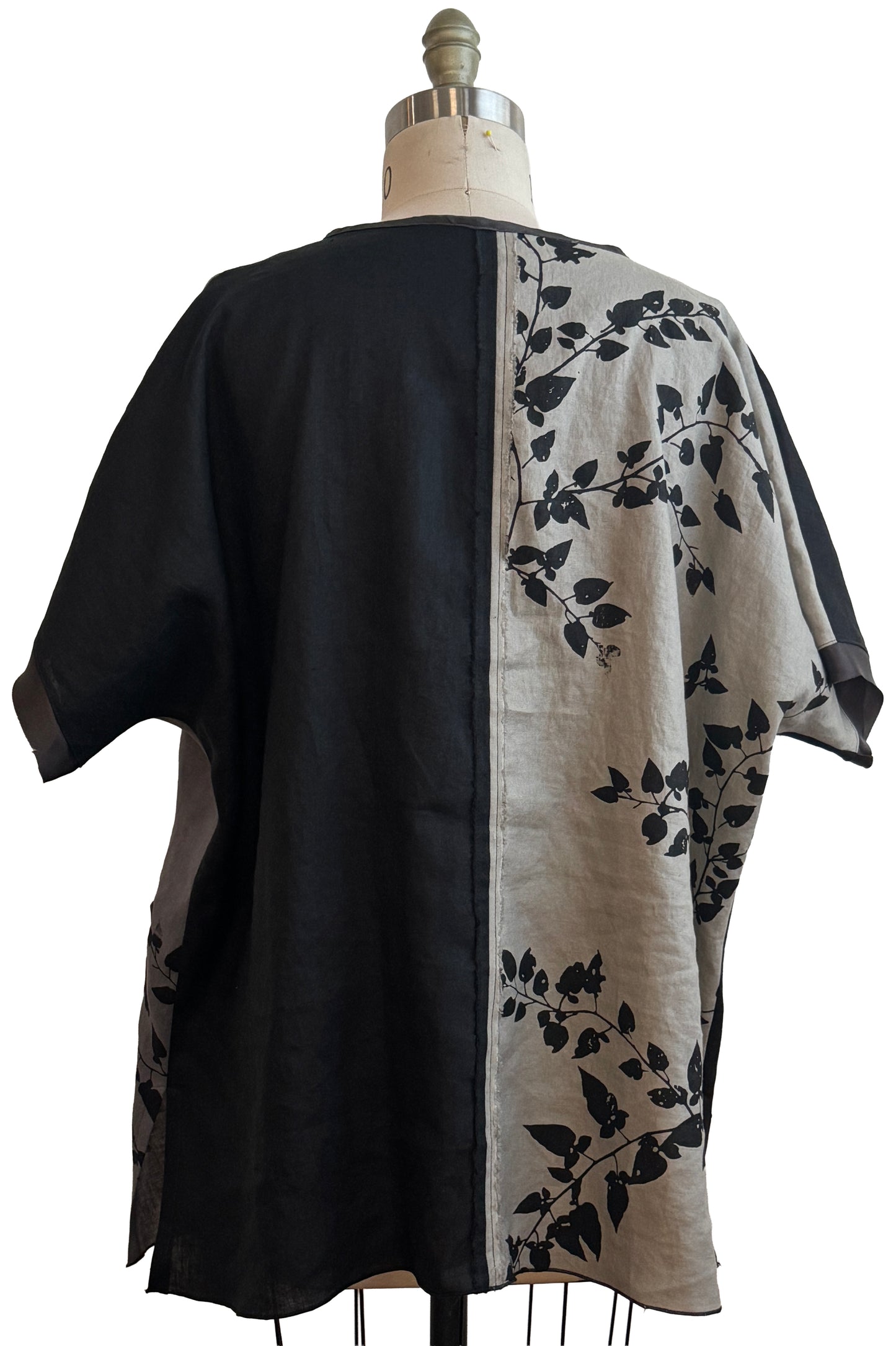 Jo Top | Linen | Vine Print | Black, Grey & Flax | Medium