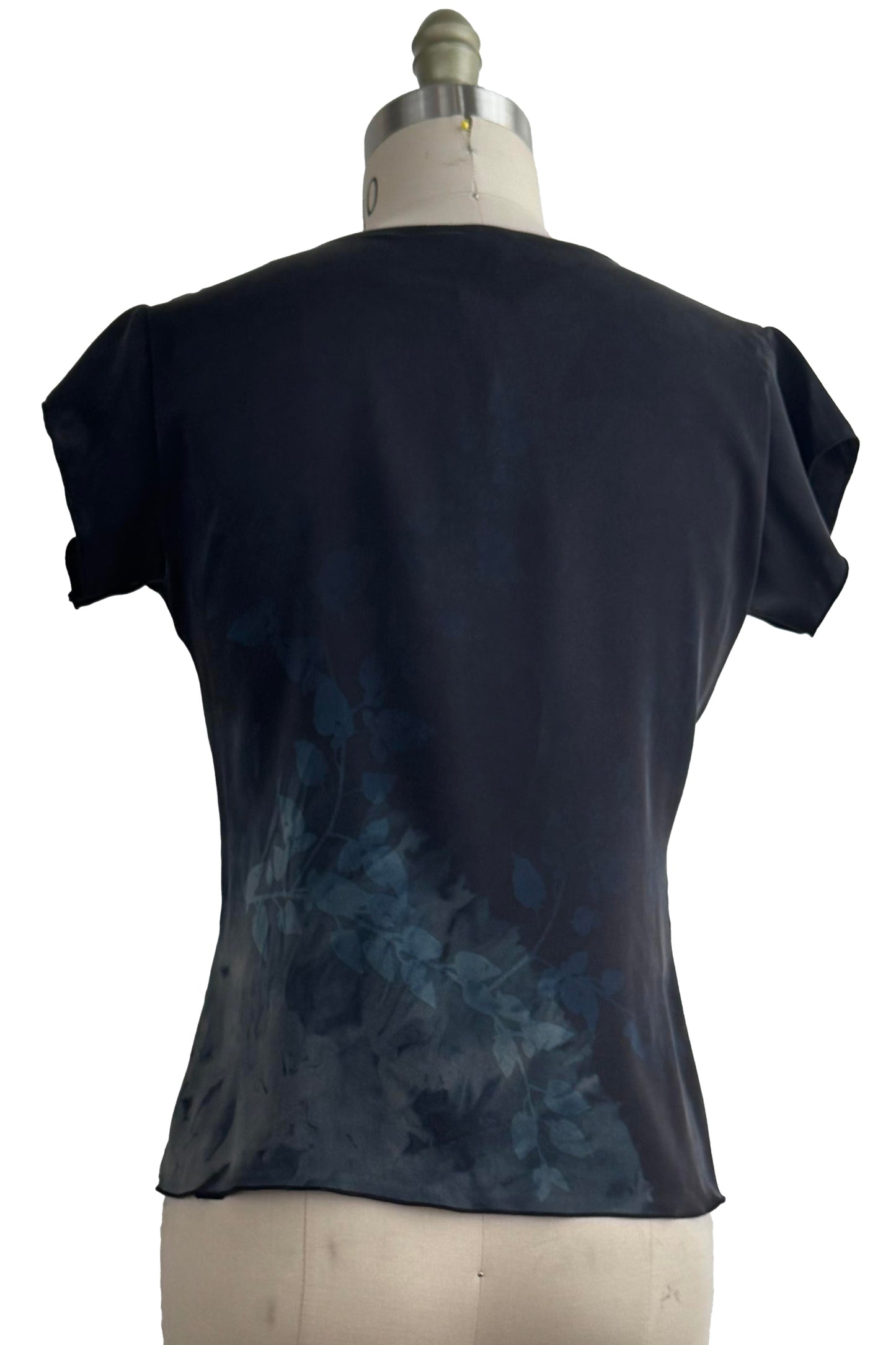 Sonya T-Shirt - Stretch Silk - Vine Print - Charcoal Grey & Blue - Small