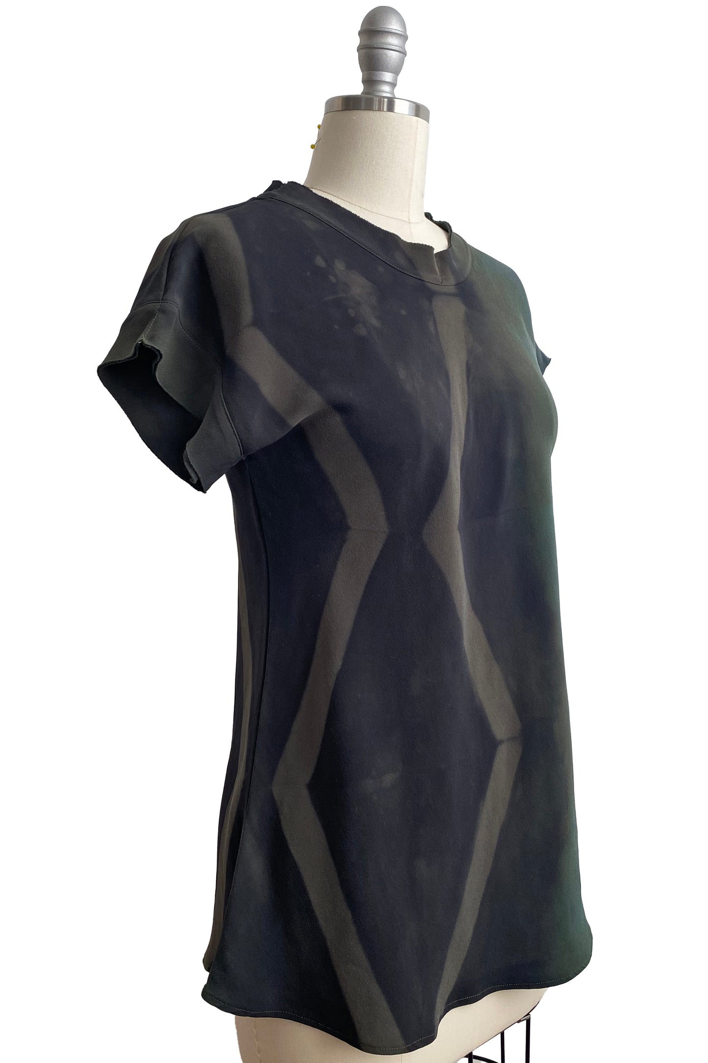 Anne-Marie Bias Top in Silk - Olive & Black Itajime - Medium