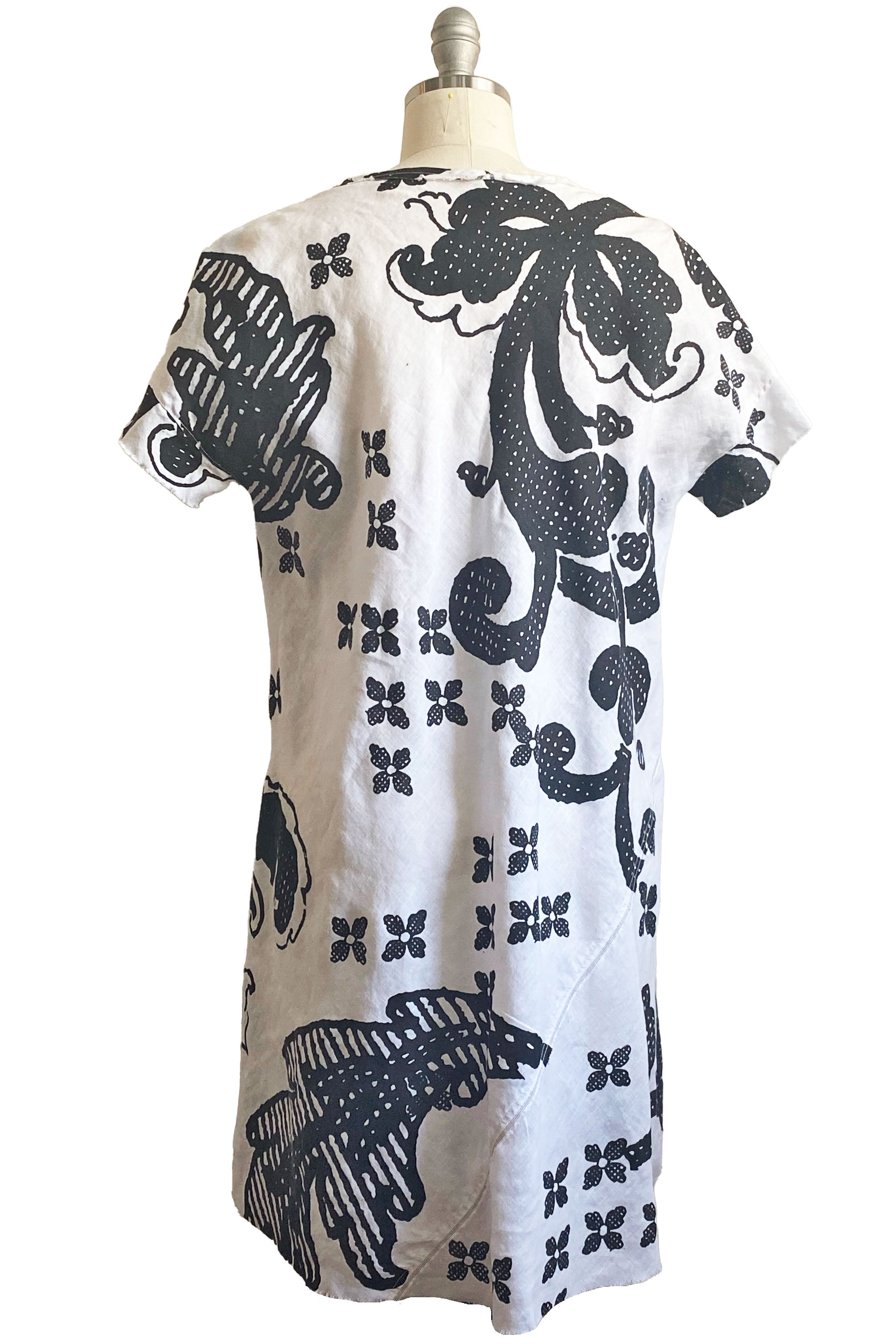 Athena Dress w/ Round Pockets & Wallpaper Print - White & Black