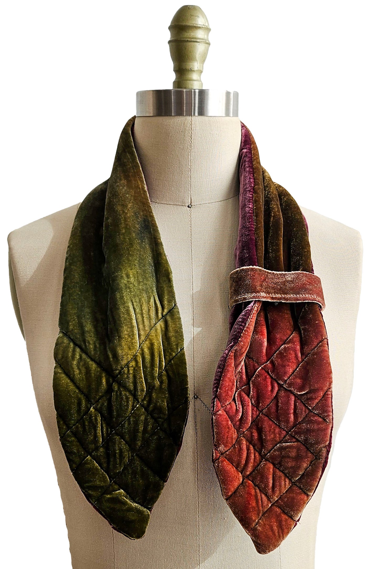 Velvet Pull-Thru Neck Scarf - Green & Magenta