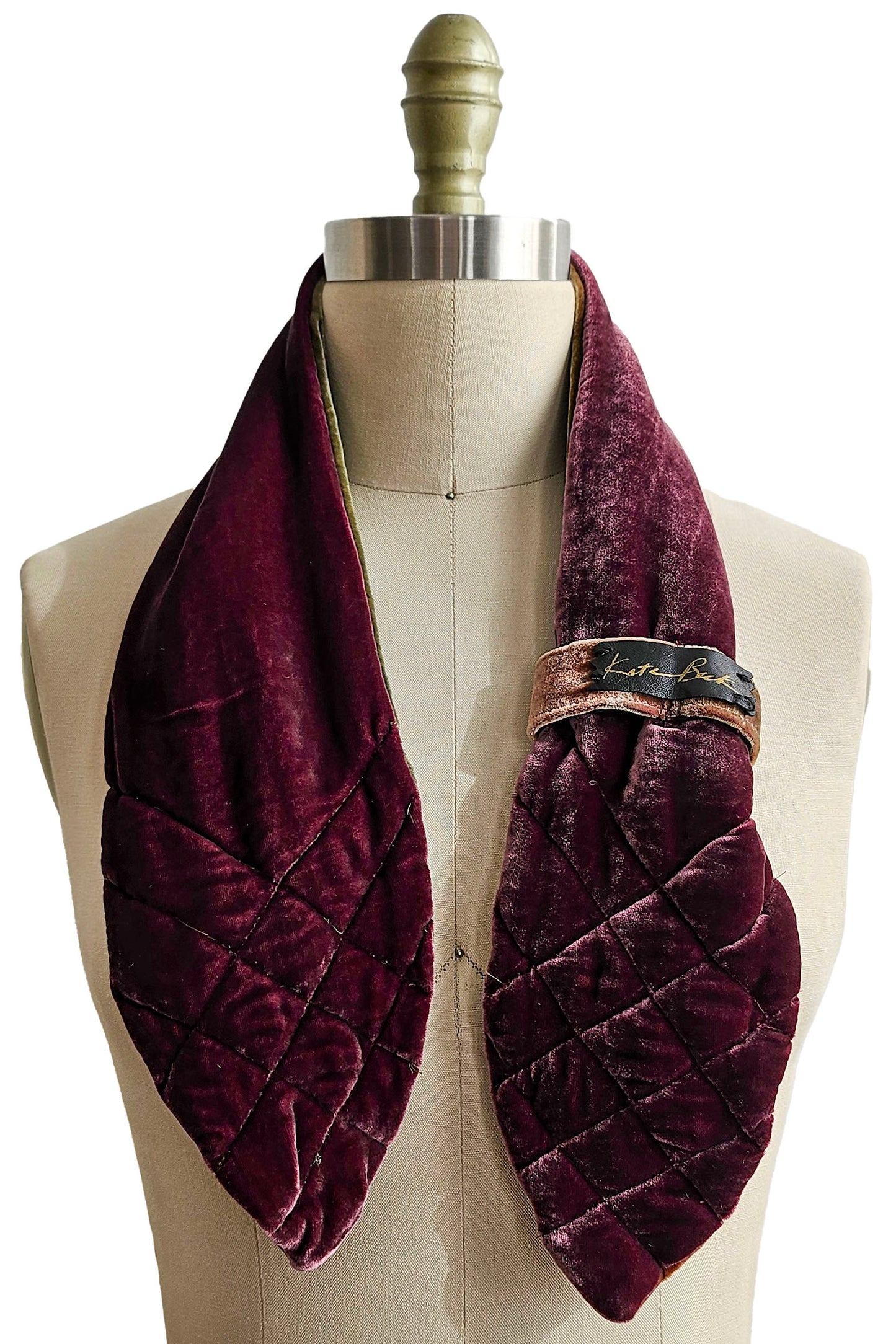 Velvet Pull-Thru Neck Scarf - Green & Magenta