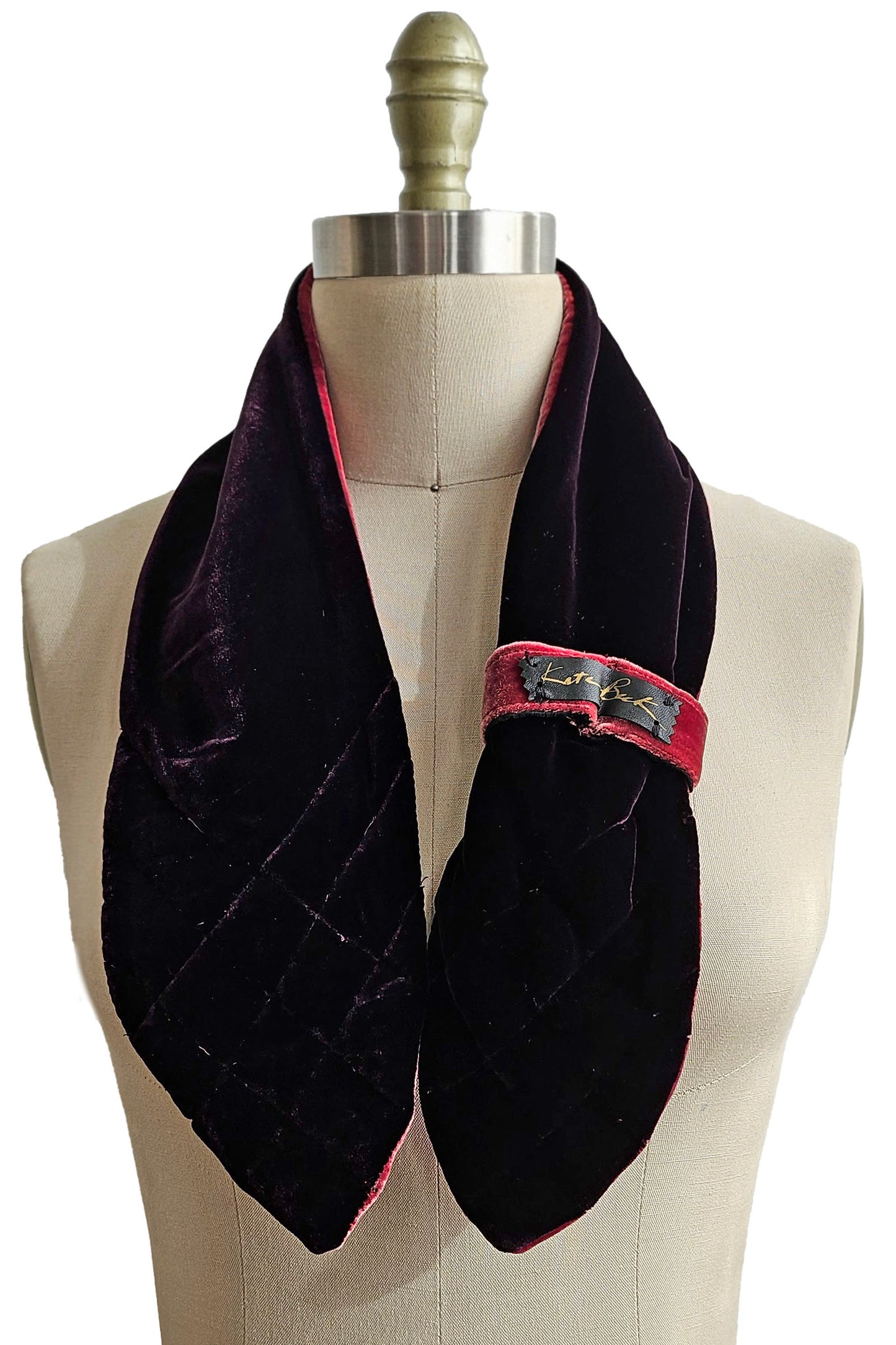 Velvet Pull-Thru Neck Scarf - Scarlet & Eggplant