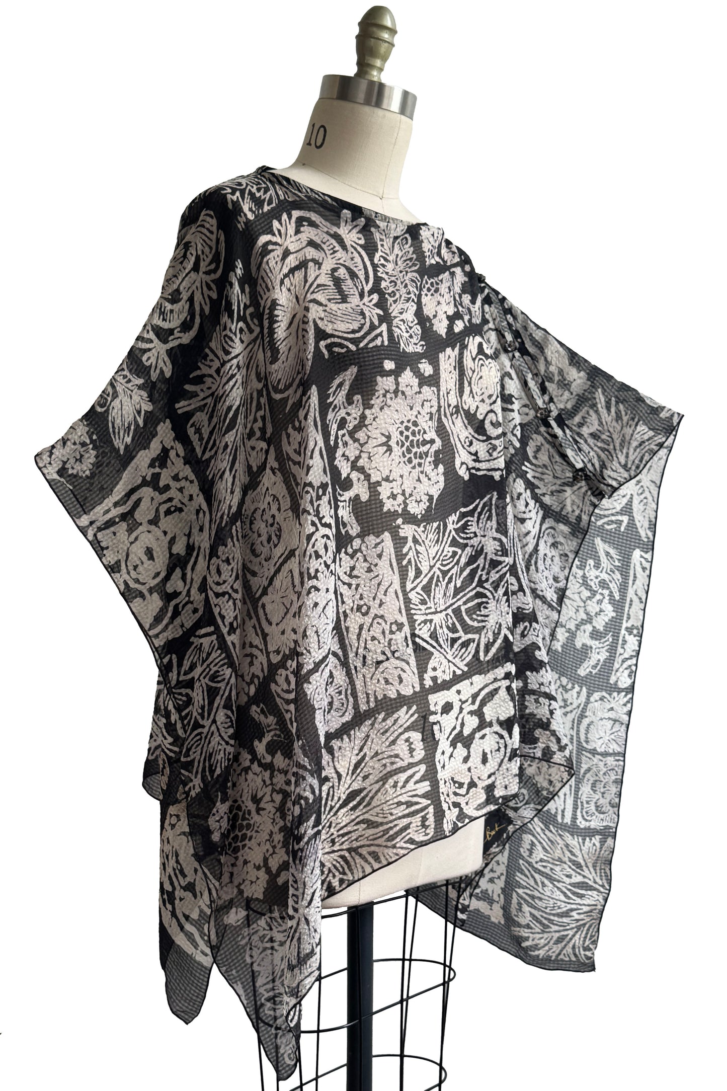 Button Drape | Seersucker Silk | Tile Print | Black & Natural