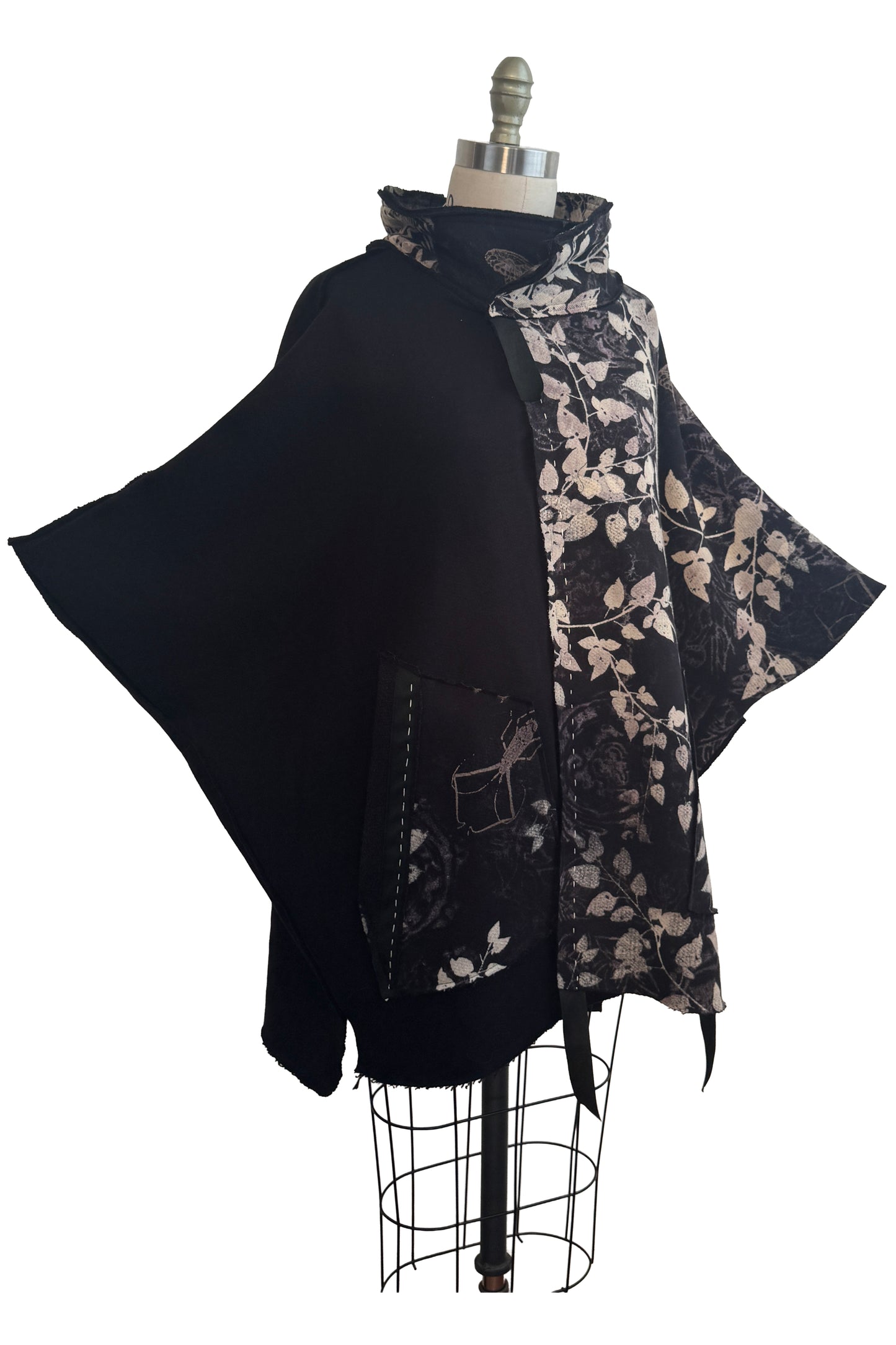 KB x Alquimie Studio Wolf Cape | Organic Cotton French Terry | Tile, Vine & Bug Print Right | Black & Natural | Medium (Copy)