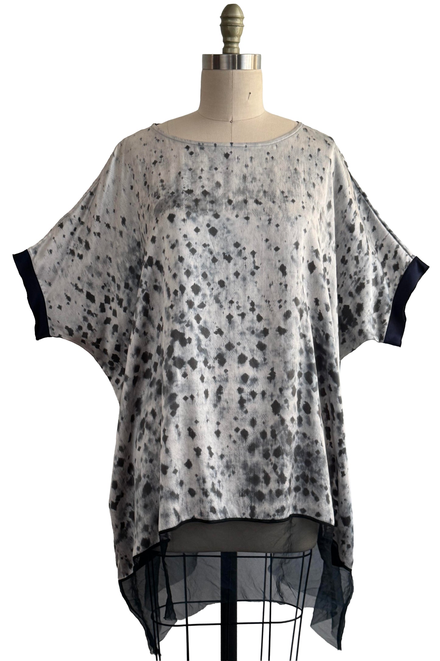 Deb Tunic w/ Organza Trim | Lace Dye Print | Grey | One Size