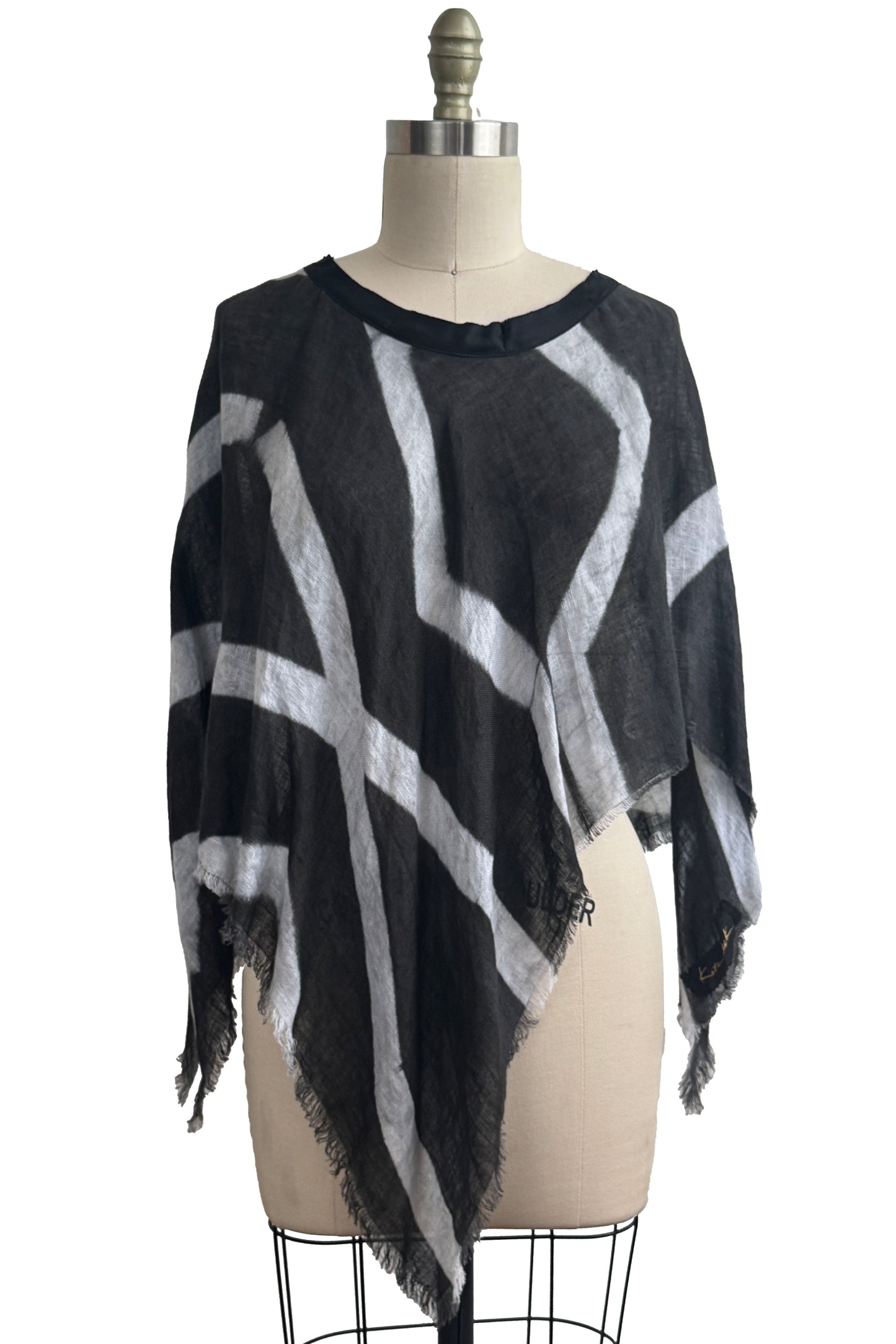 Open Weave Poncho w/ Silk Trim | Open Weave Linen | Itajime Dye | Black & White