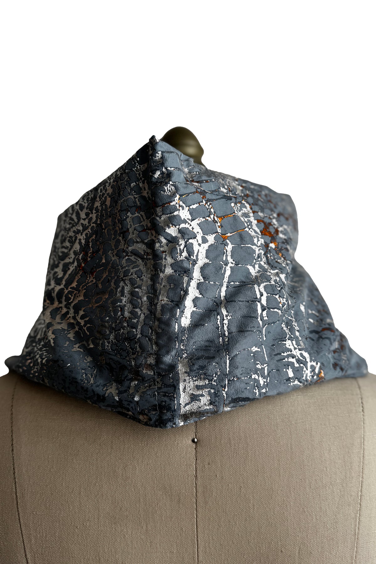 Channeled Neck Scarf | Silk Taffeta & Foil | Alligator | Light Blue & Silver