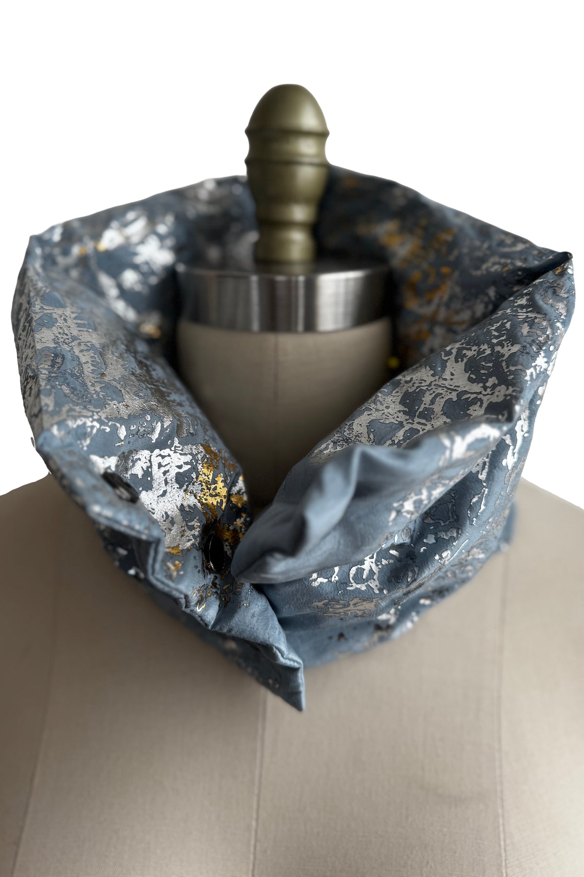 Channeled Neck Scarf | Silk Taffeta & Foil | Alligator | Light Blue & Silver