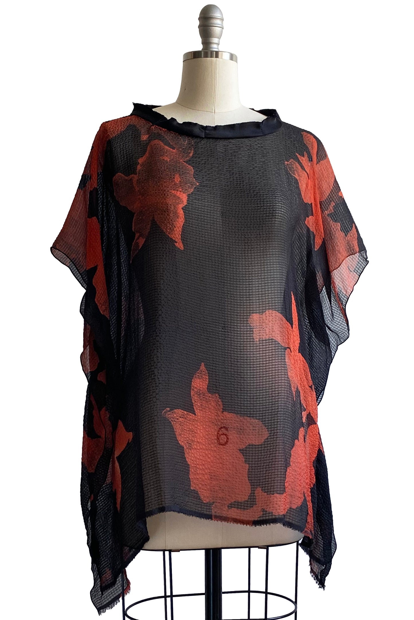 Seersucker Silk Square Top w/ Azalea Print - Black & Red