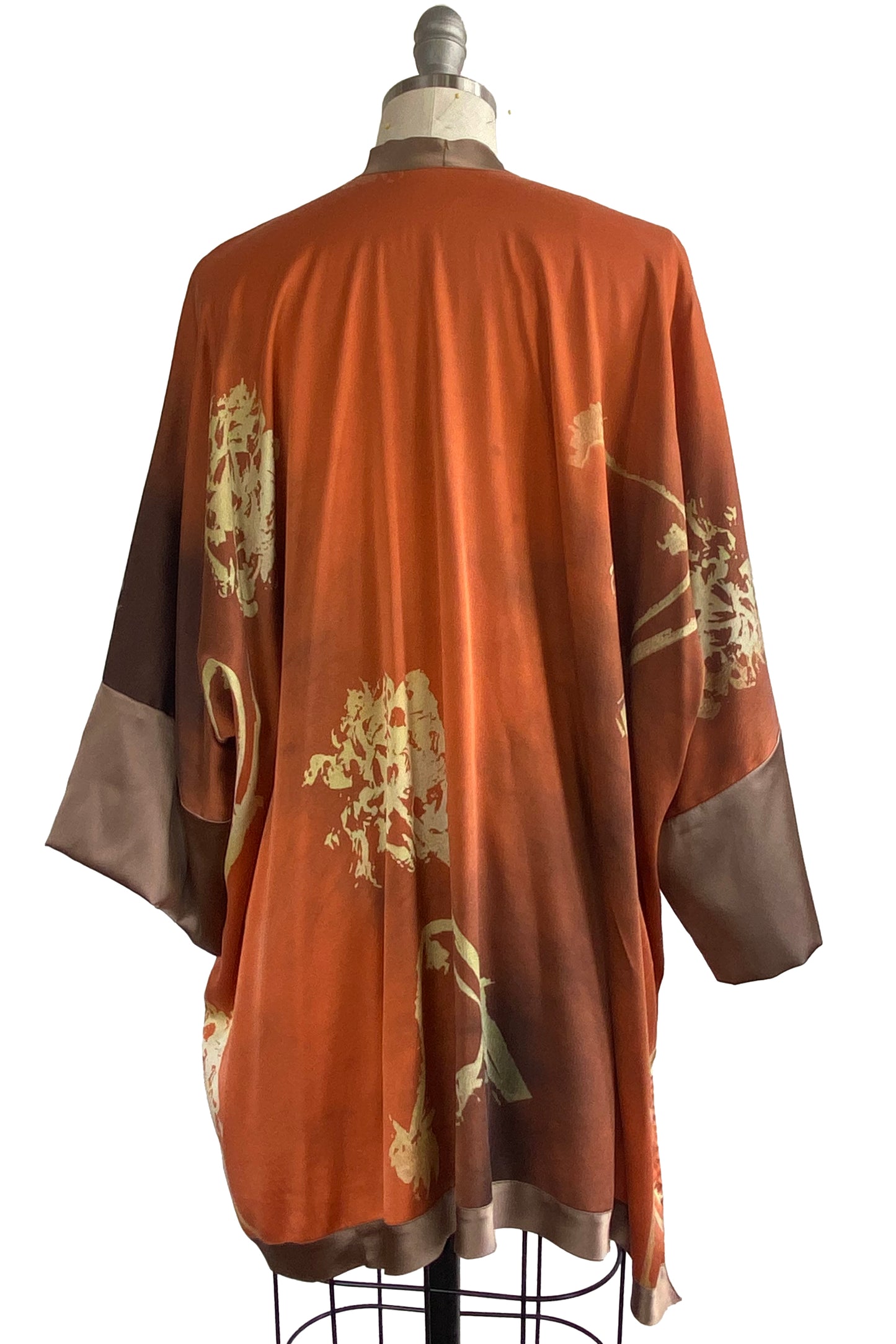 Lucianne Kimono in Silk Charmeuse w/ Dahlia Print - Orange