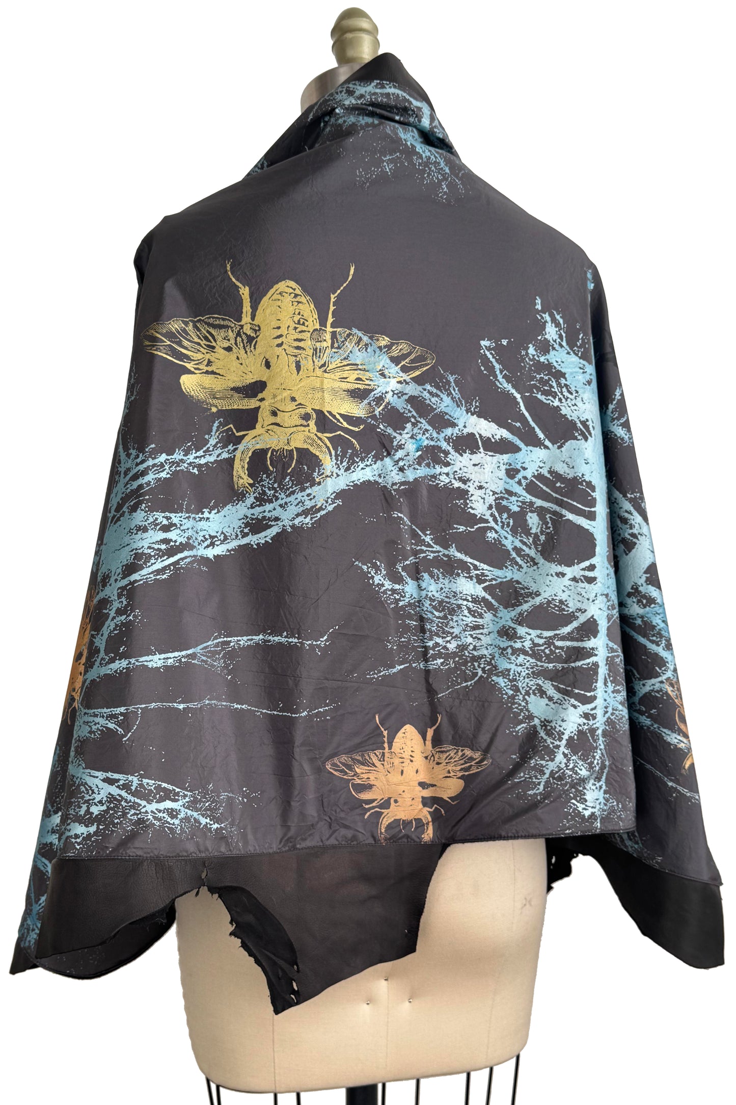 Opera Cape in Silk Taffeta with Cashmere & Leather - Branch & Bee Print | Grey