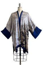 Load image into Gallery viewer, Lucianne Kimono w/ Wallpaper Print - Grey &amp; Navy
