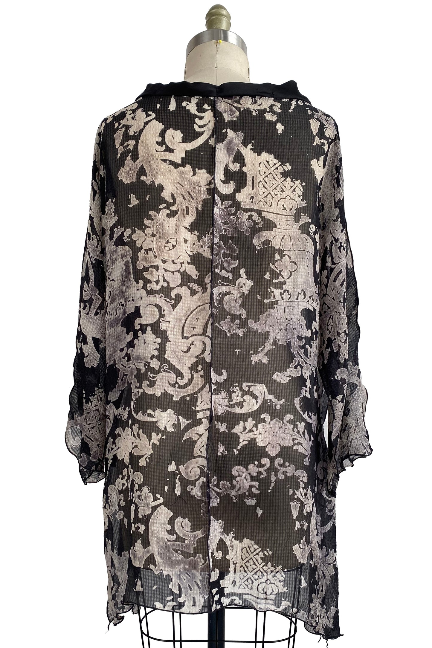 Greg's Tunic in Seersucker Silk w/ Wallpaper Print - Black & Natural- Medium