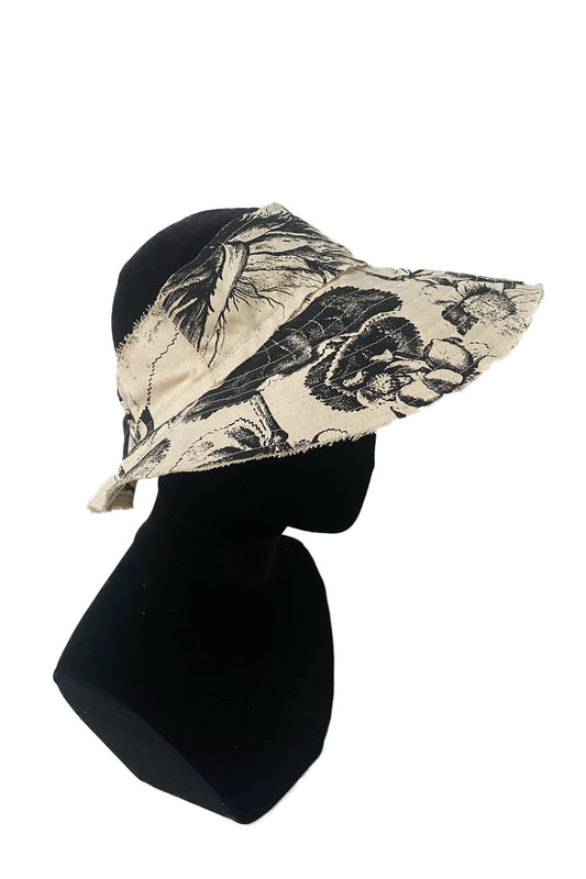 Rimini Visor in Cotton w/ Marsh Garden Print - Natural & Black