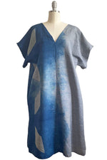 Load image into Gallery viewer, Short Sleeve Kaftan Dress - Grey &amp; Indigo Itajime - M/L
