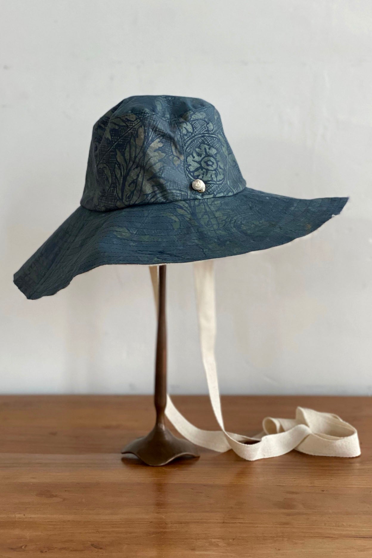 Amalfi Hat w/ Ties Patchwork Print - Indigo