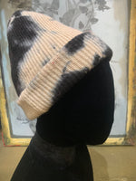 Load image into Gallery viewer, Hand Dyed Beanie - Merino &amp; Cashmere - Pink &amp; Black
