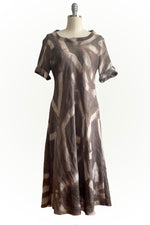 Load image into Gallery viewer, Jazzyfest Dress w/ Itajime Dye - Warm Gray &amp; Natural - Medium
